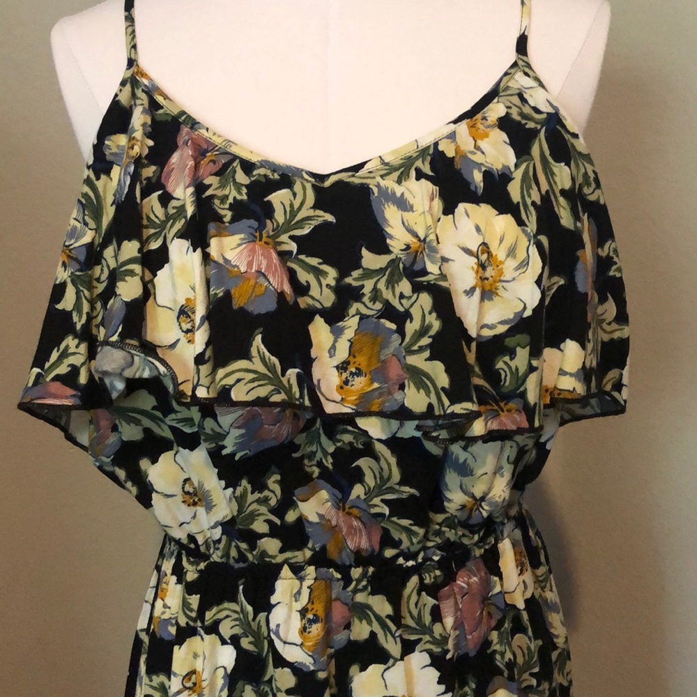 Spring HiLow Dress - Picture 2 of 5